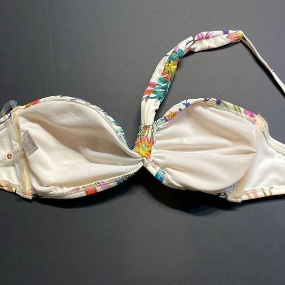 Shade & Shore woman’s tropical print bikini top. Size S - Picture 3 of 5